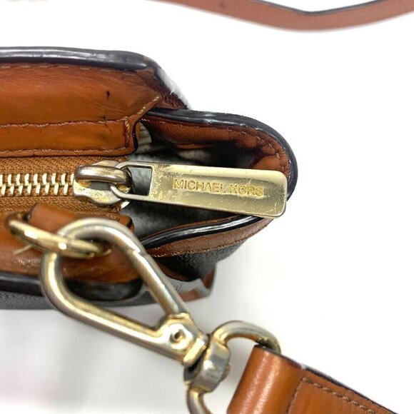Michael Kors 32T4GLMC1B Mini Selma Crossbody Messenger Bag Brown/Tan 9"W x 5.5"H - Picture 8 of 12